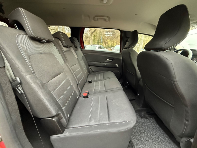 Dacia Jogger TCe 110 Comfort*NAVI*LED*7-Sitzer* — photo 12