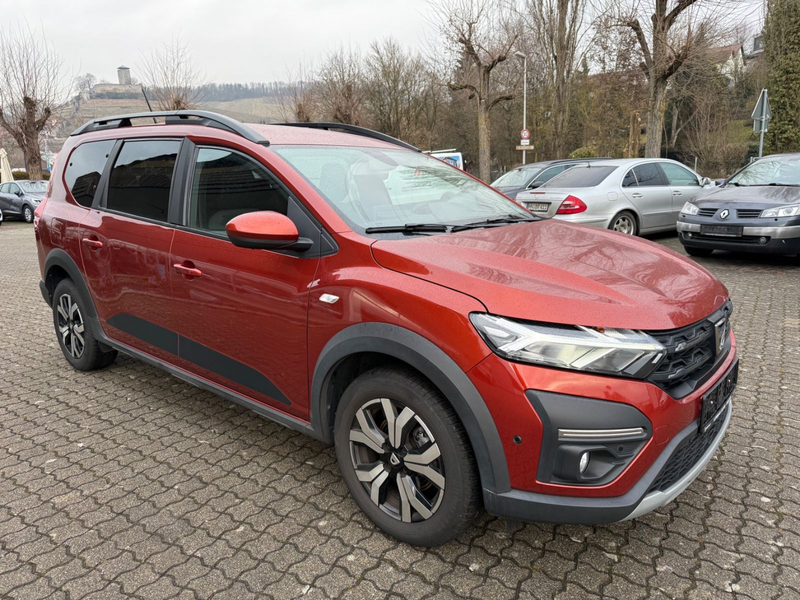 Dacia Jogger TCe 110 Comfort*NAVI*LED*7-Sitzer* — photo 8