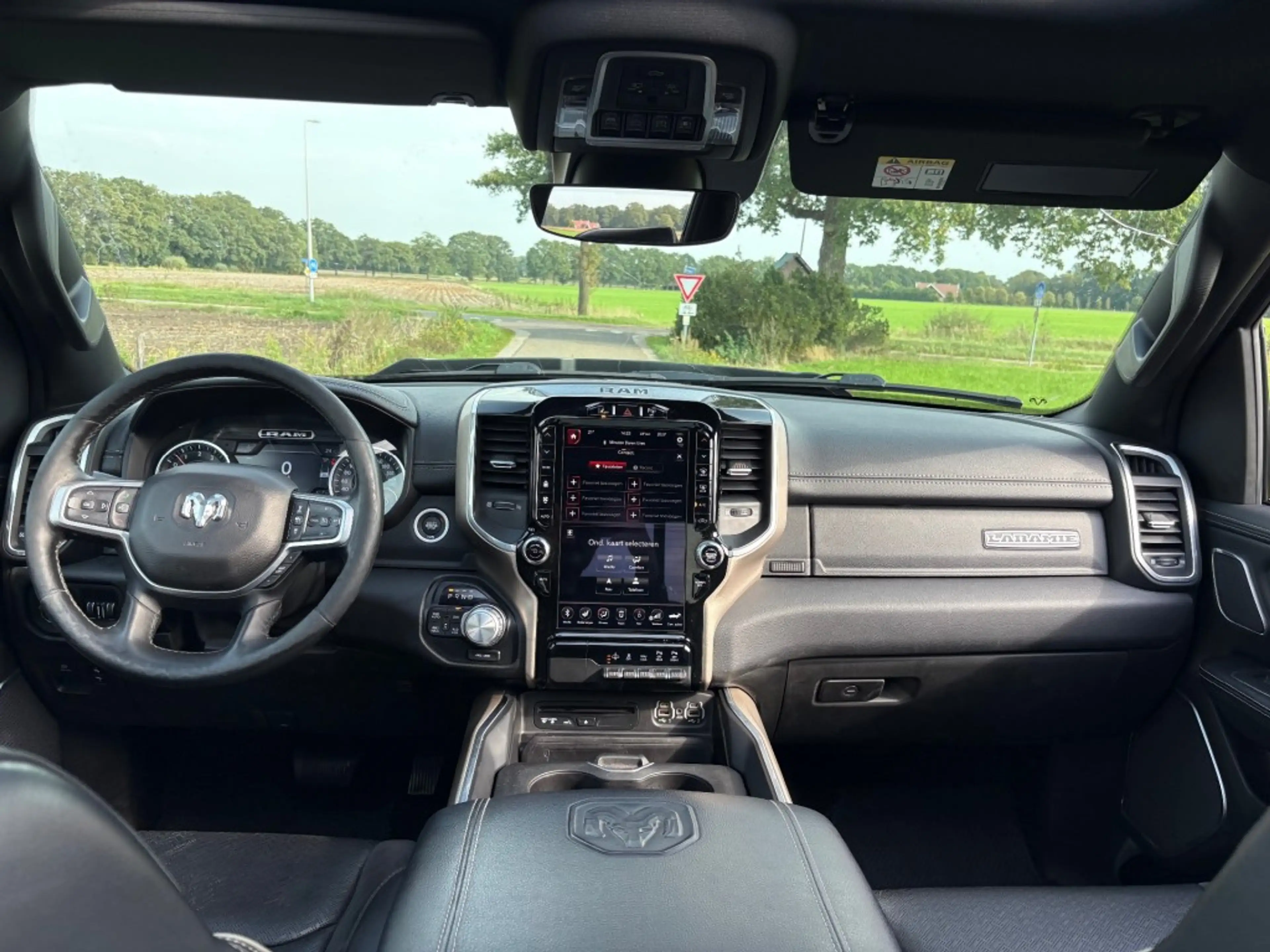 Dodge RAM 5.7 V8 4X4 LARAMIE / BOMVOL / MARGE / LUCHTVERING — photo 6