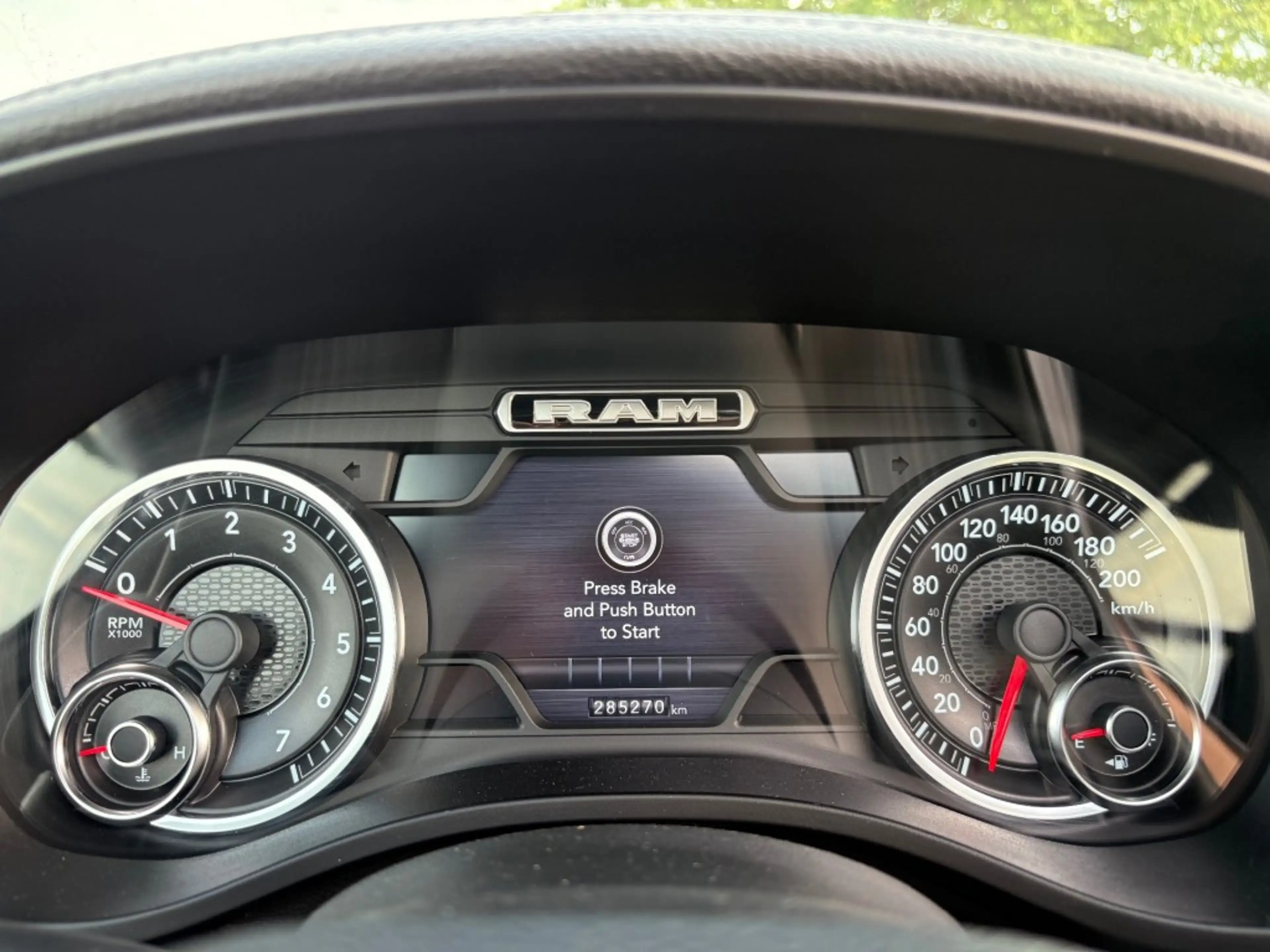 Dodge RAM 5.7 V8 4X4 LARAMIE / BOMVOL / MARGE / LUCHTVERING — photo 10