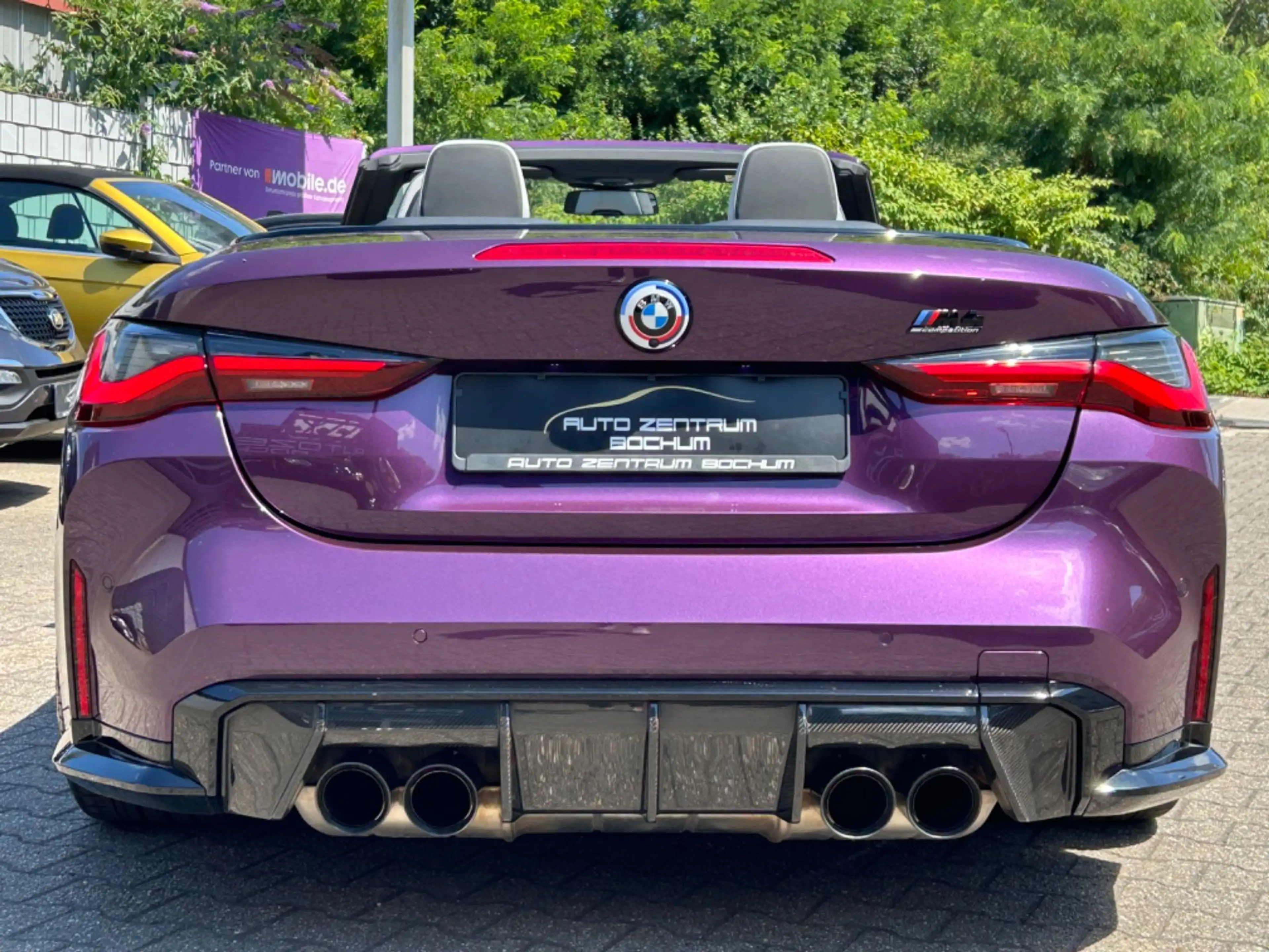 BMW M4 Competition Cabrio xDrive — photo 4