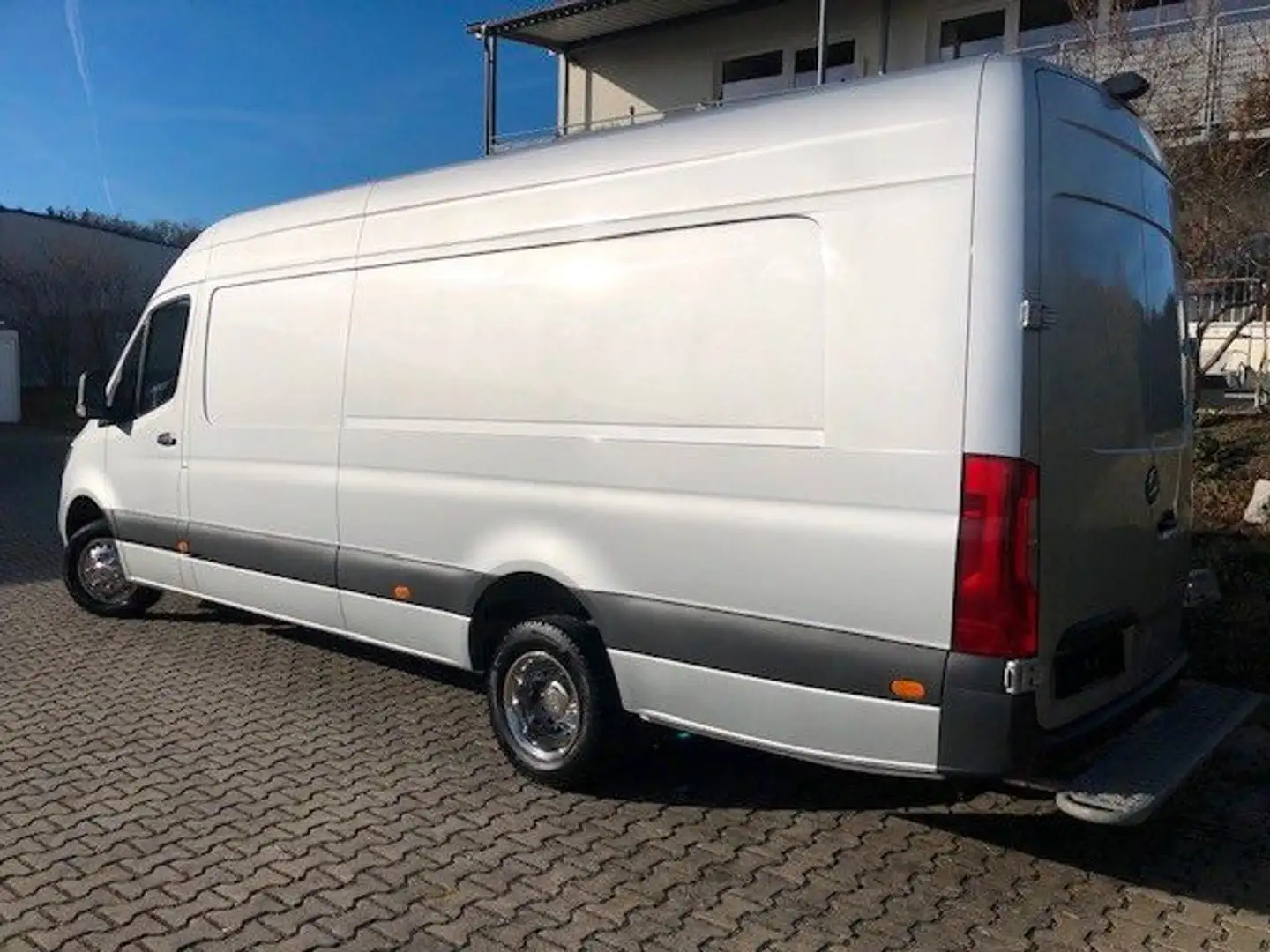 Mercedes-Benz Sprinter 516CDI EXTRALANG LEDER STHZ SHZ CAM NA Silber - 2