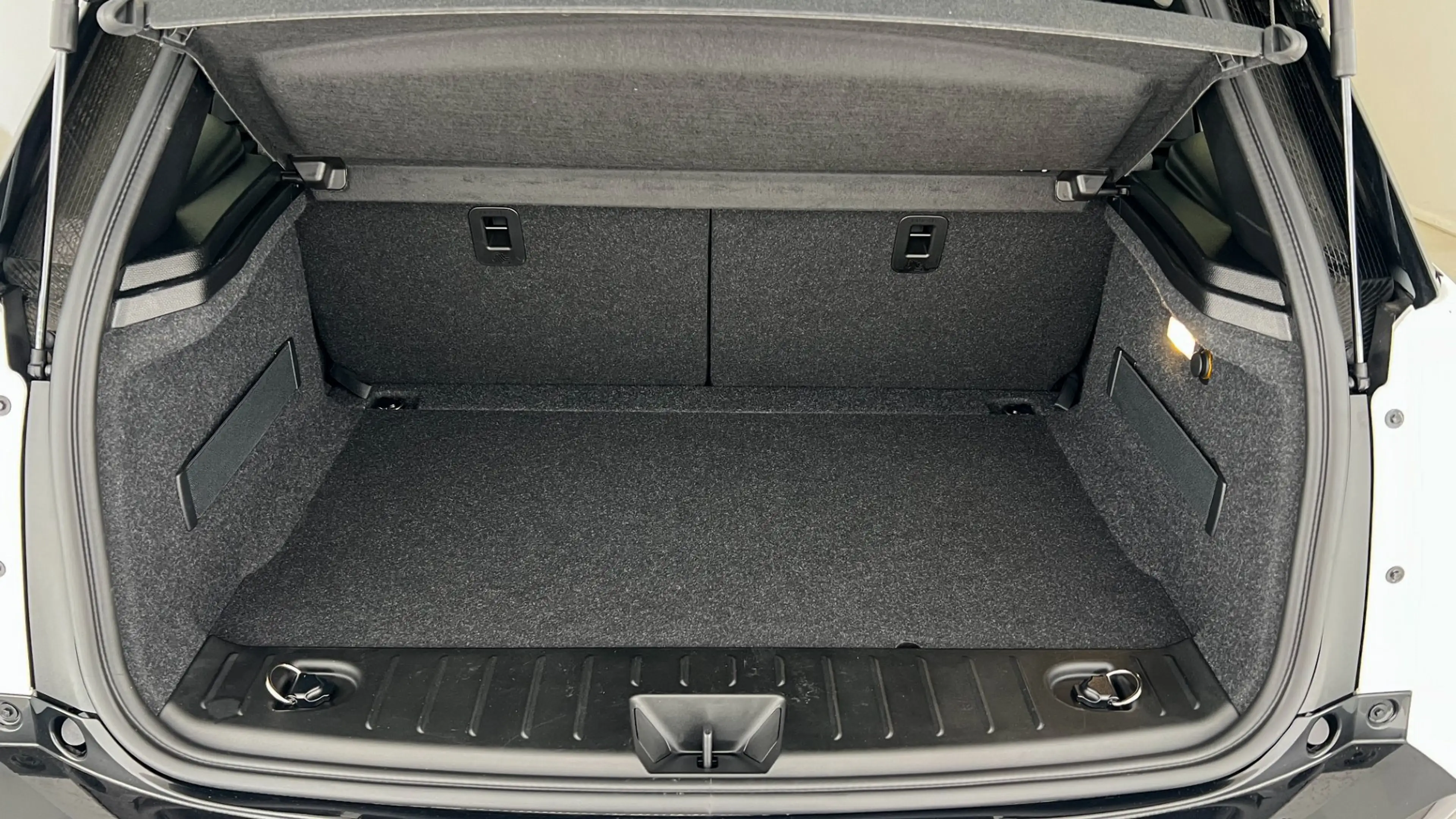 BMW i3 — photo 8