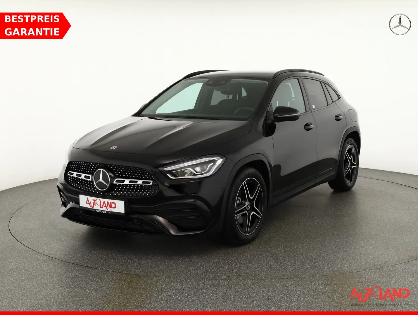 Mercedes-Benz GLA 250 AMG Line LED Kamera Navi Sitzheizung PDC Schwarz - 1