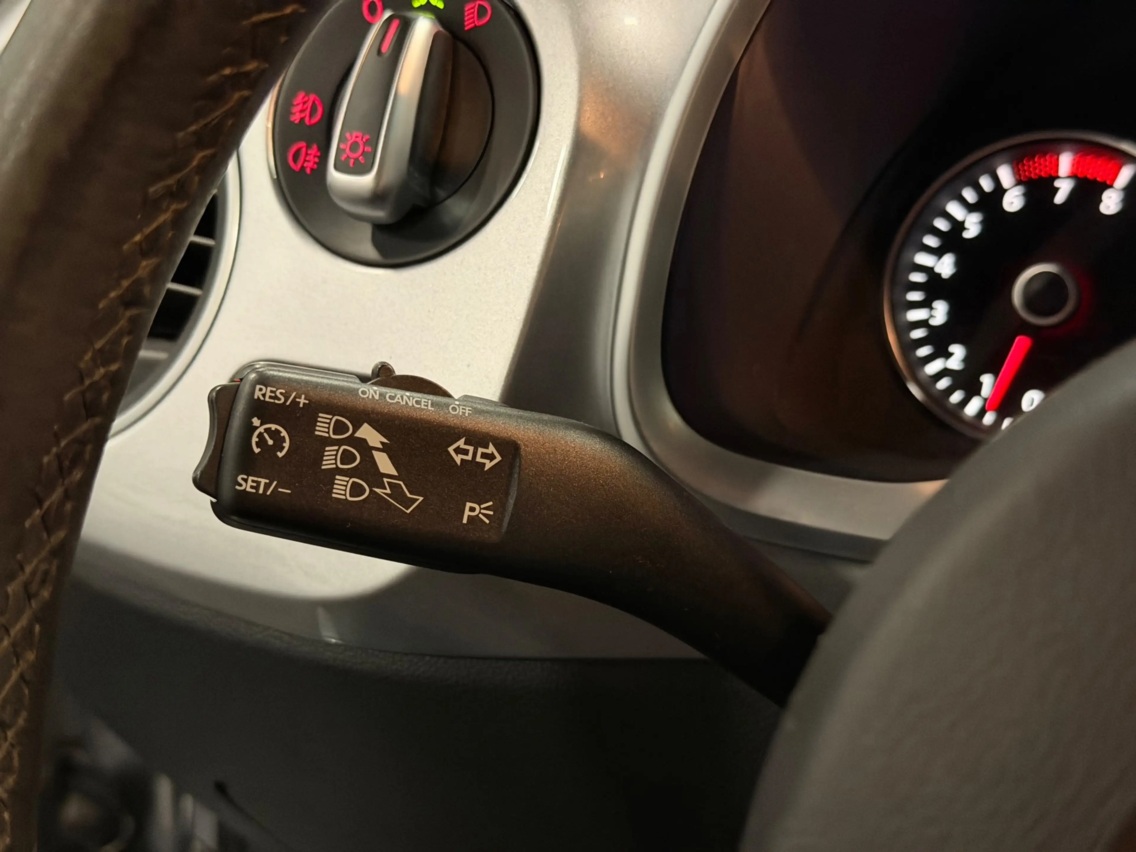 Volkswagen Beetle 1.2 TSI Design 2E-EIG/NAVI/CRUISE/PDC/CLIMATE/VDOH — photo 23