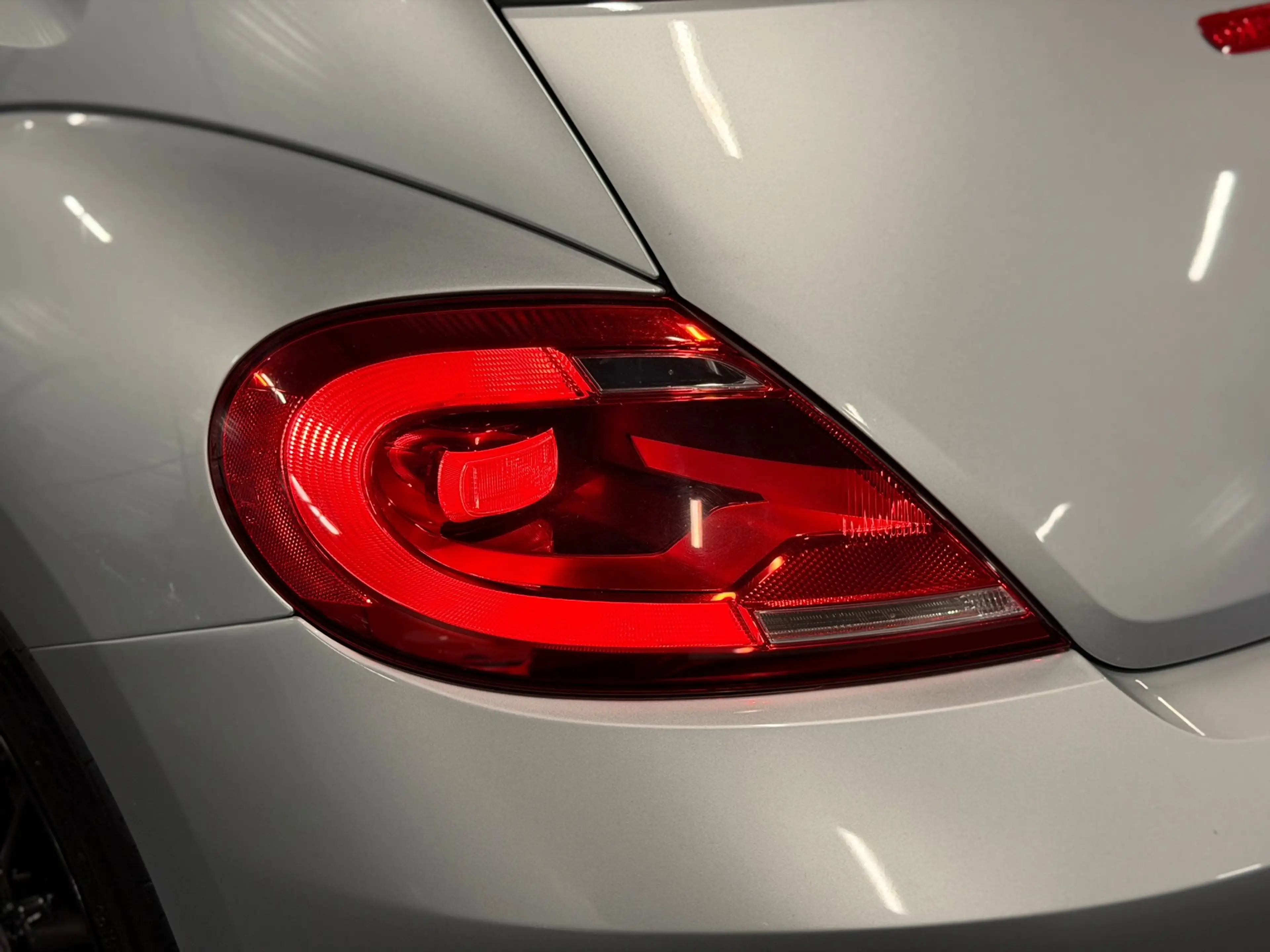 Volkswagen Beetle 1.2 TSI Design 2E-EIG/NAVI/CRUISE/PDC/CLIMATE/VDOH — photo 21
