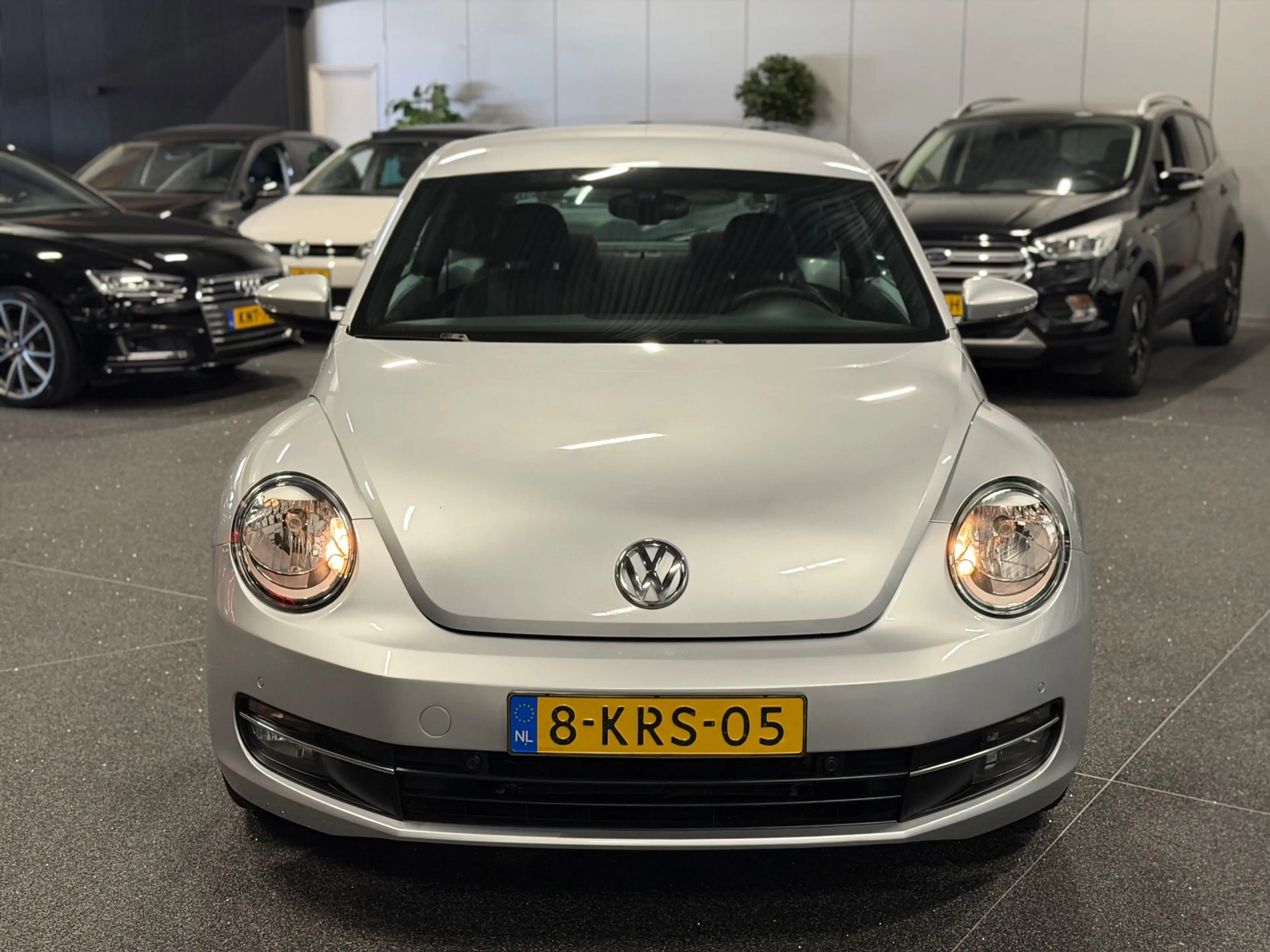 Volkswagen Beetle 1.2 TSI Design 2E-EIG/NAVI/CRUISE/PDC/CLIMATE/VDOH — photo 17