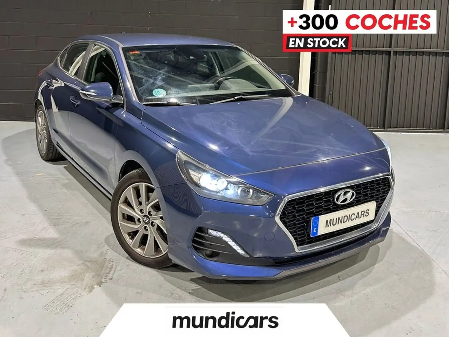 Hyundai i30 1.0 TGDI Tecno Fastback Gris - 1
