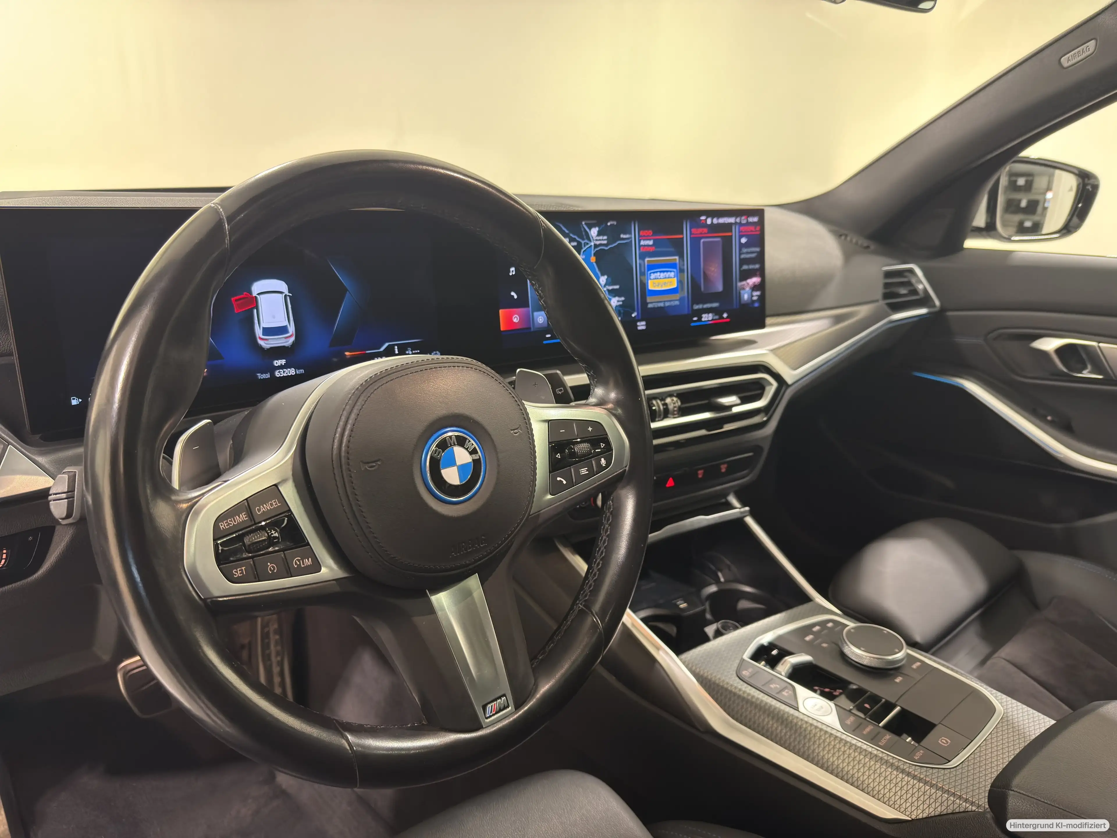 BMW 330 e xDrive Touring M Sportpaket Pano RFK HUD — photo 15