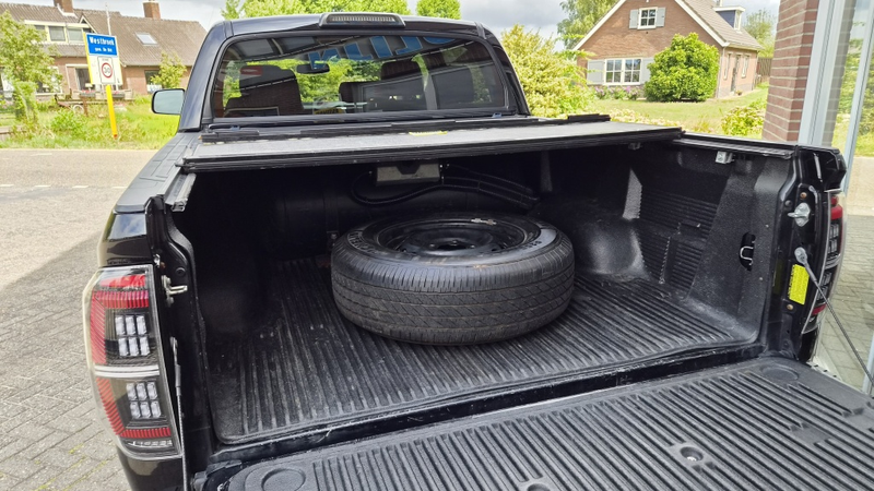 Toyota Tundra 5.7 V8 CrewMax Limited 4x4, Newst, Stoelverw, — photo 6