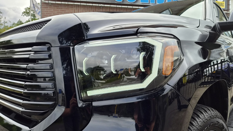 Toyota Tundra 5.7 V8 CrewMax Limited 4x4, Newst, Stoelverw, — photo 11
