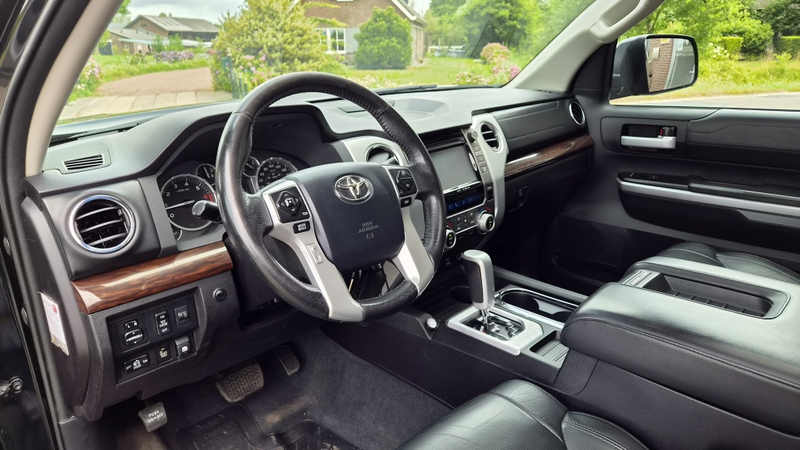 Toyota Tundra 5.7 V8 CrewMax Limited 4x4, Newst, Stoelverw, — photo 9