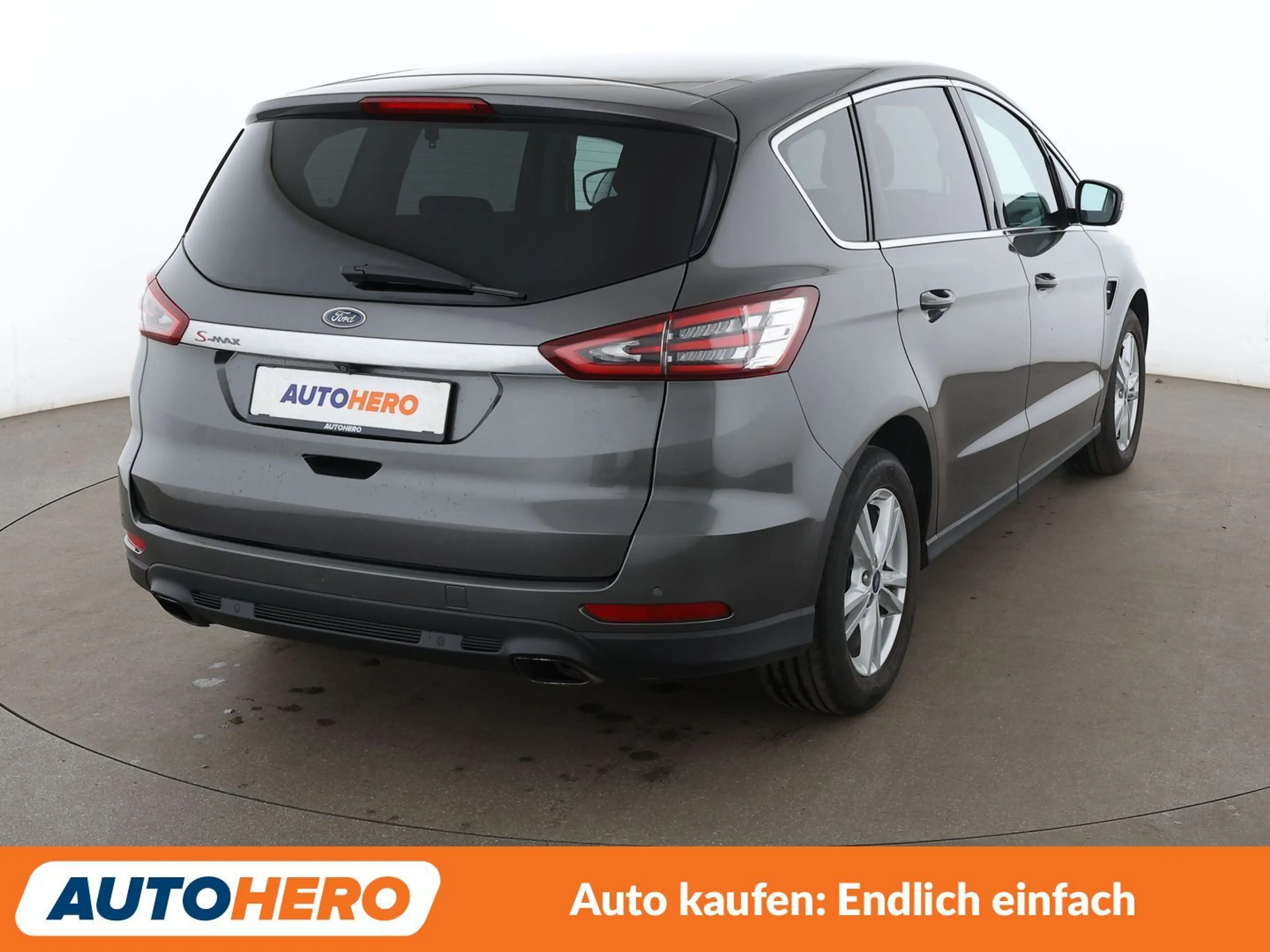 Ford S-Max 2.0 EcoBoost Titanium Aut.*NAVI*CAM* — photo 6