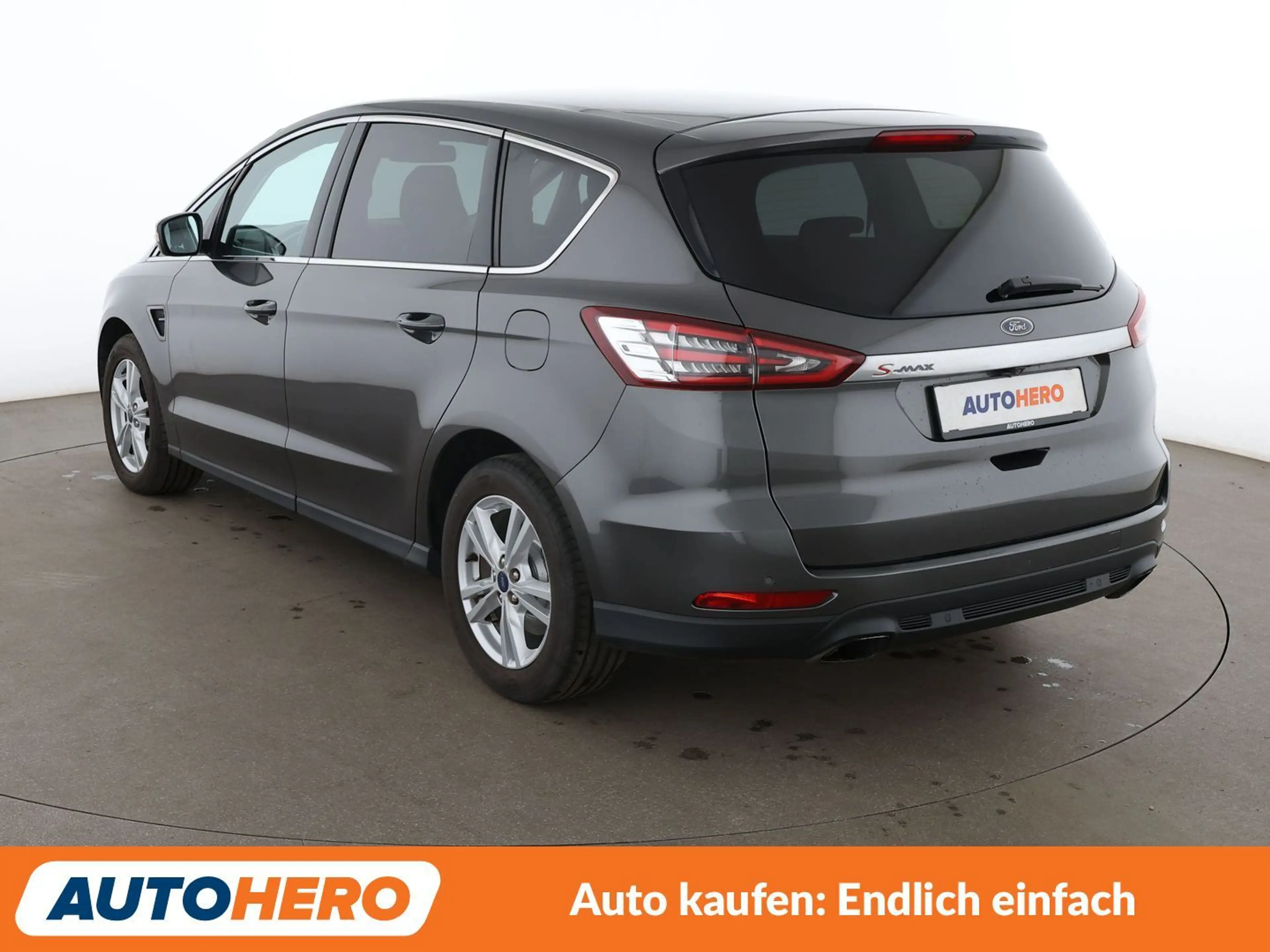 Ford S-Max 2.0 EcoBoost Titanium Aut.*NAVI*CAM* — photo 4