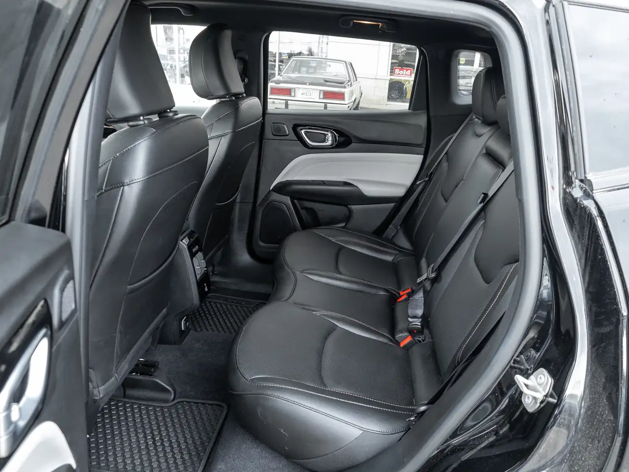 Jeep Compass снимка Jeep Compass