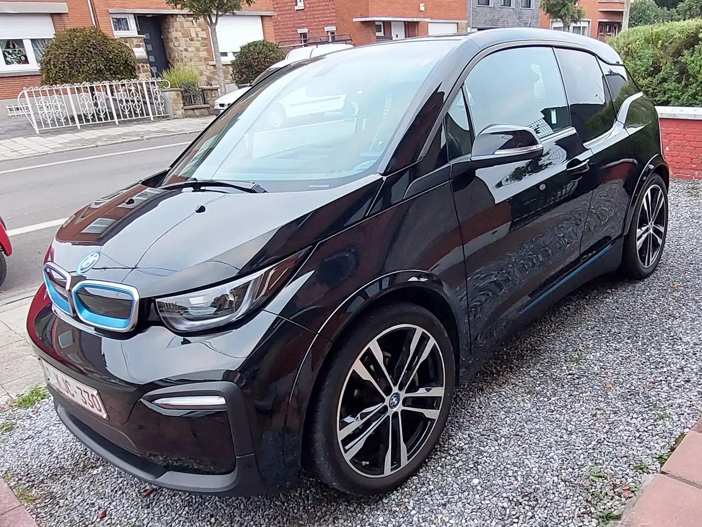 BMW i3 i3 120Ah - 42.2 kWh Advanced Zwart - 1