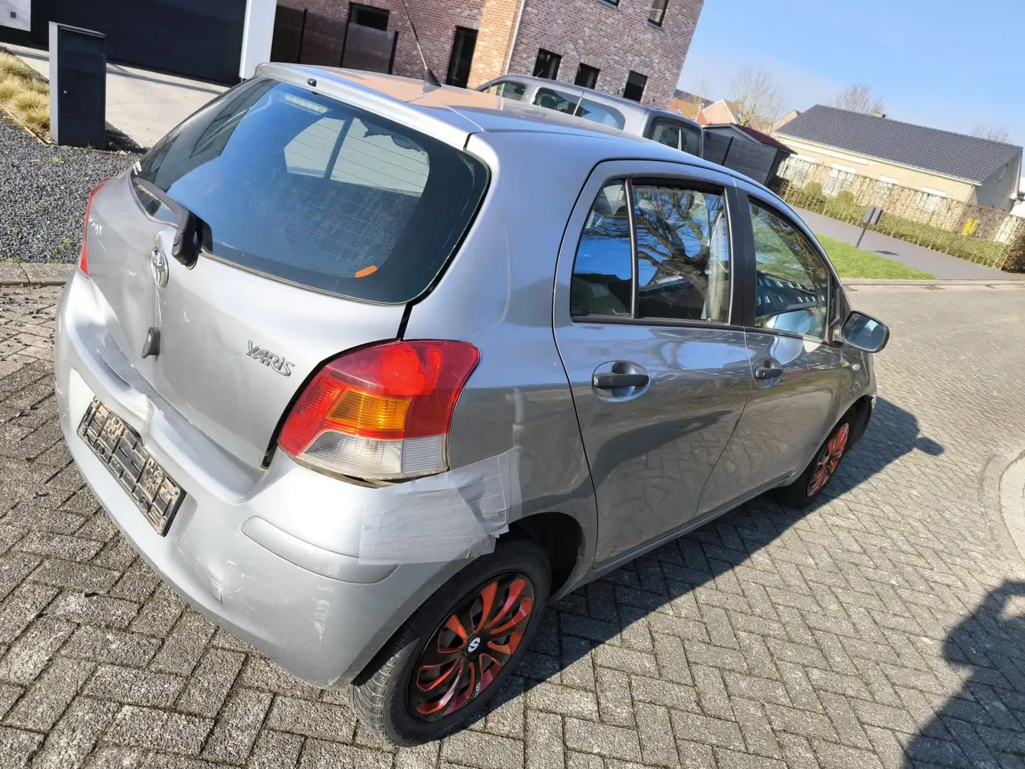 Toyota Yaris Verso 1.4 D-4D Sol - 2