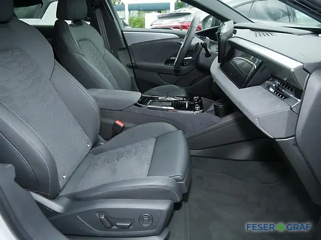 Audi A6 E-Tron view 5