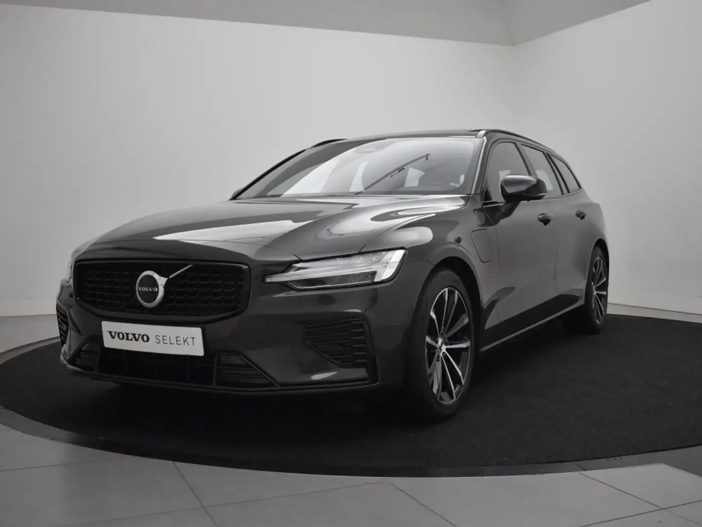 Volvo V60 T6 PLUG-IN HYBRID PLUS DARK 360GR CAM SCHUIFDAK HA Gris - 2