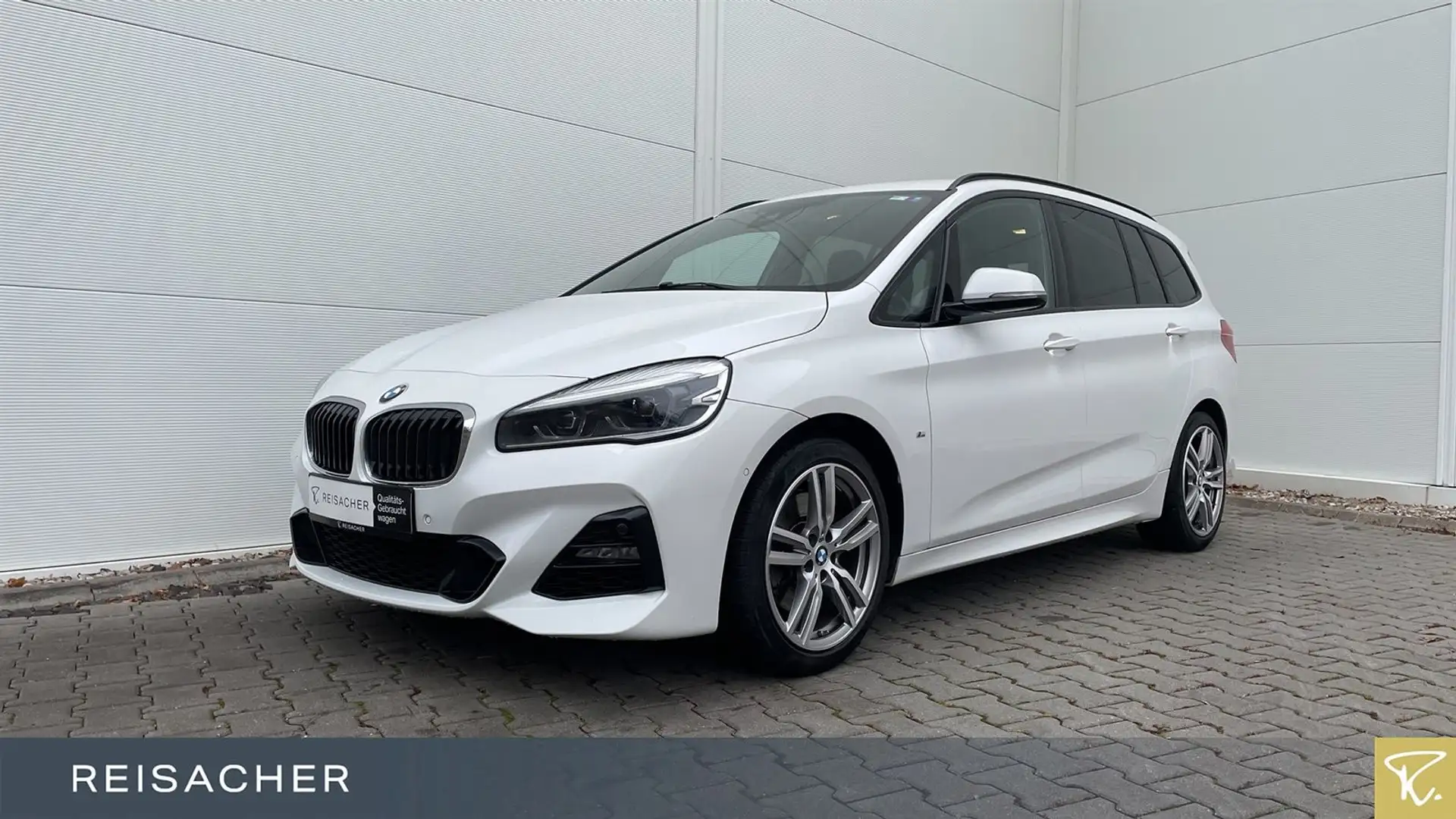 BMW 220 i Gran Tourer M Sport,AHK,RFK,7-Sitze Weiß - 1