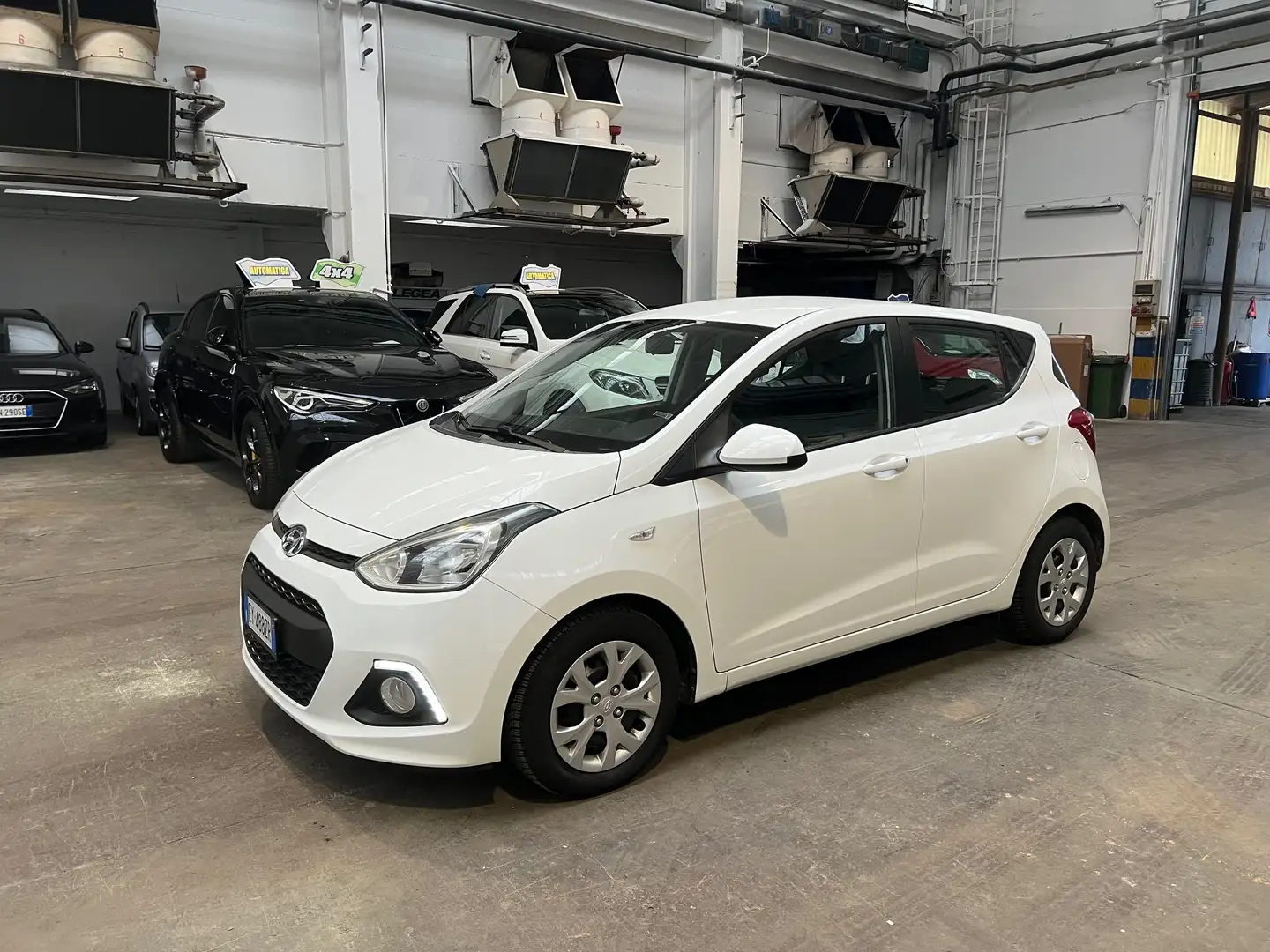 Hyundai i10 II 2014 1.0 Comfort Prezzo reale ok neopatentati Bianco - 1