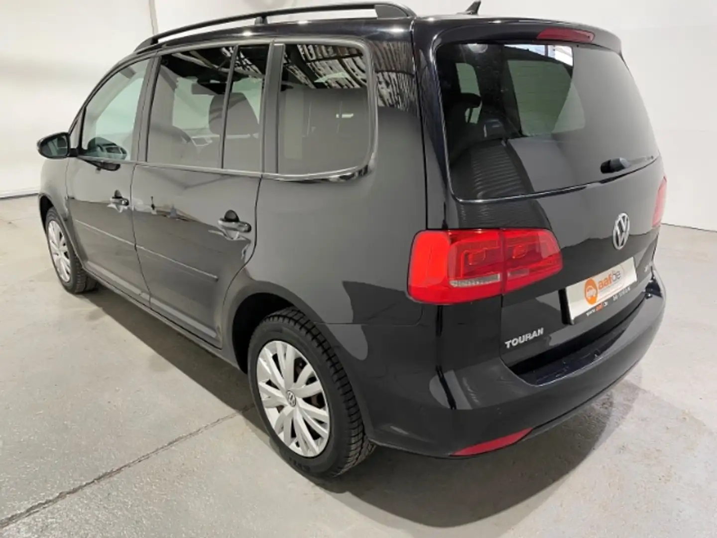 Volkswagen Touran 2.0 TDI DSG Comfortline Navi Pano Klima PDC Zwart - 2