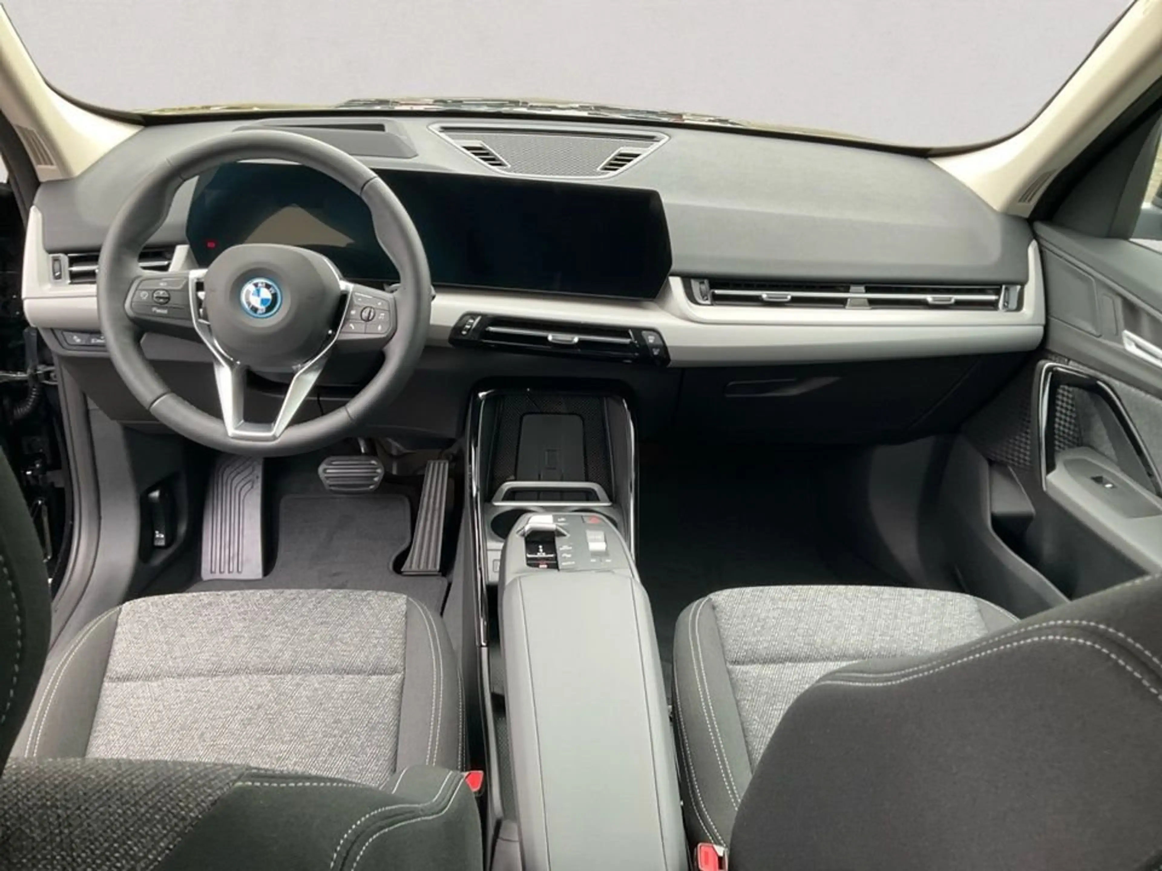BMW iX1 xDrive30 ELEKTRO  UPE 62.140 EUR — photo 11