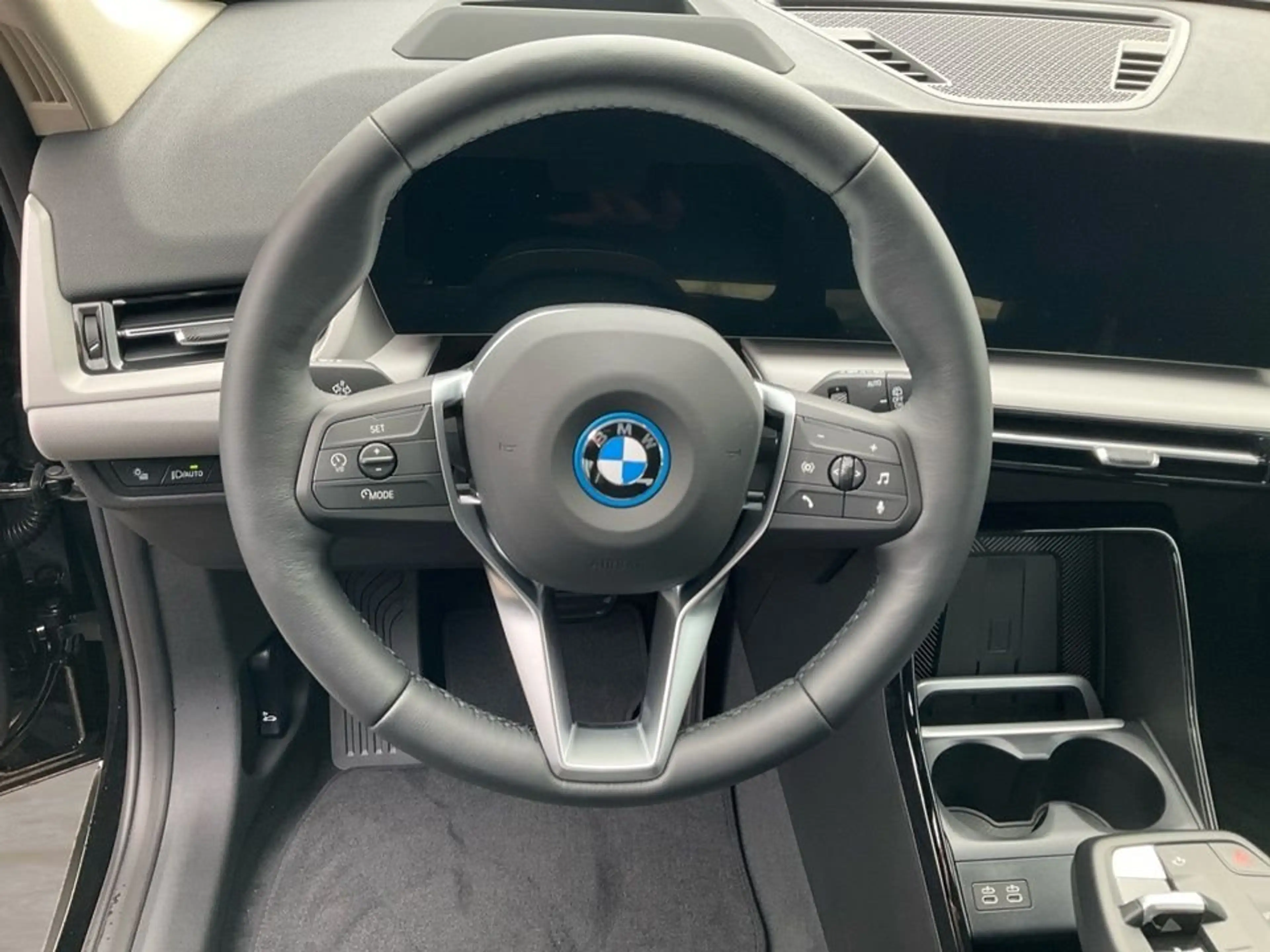 BMW iX1 xDrive30 ELEKTRO  UPE 62.140 EUR — photo 14