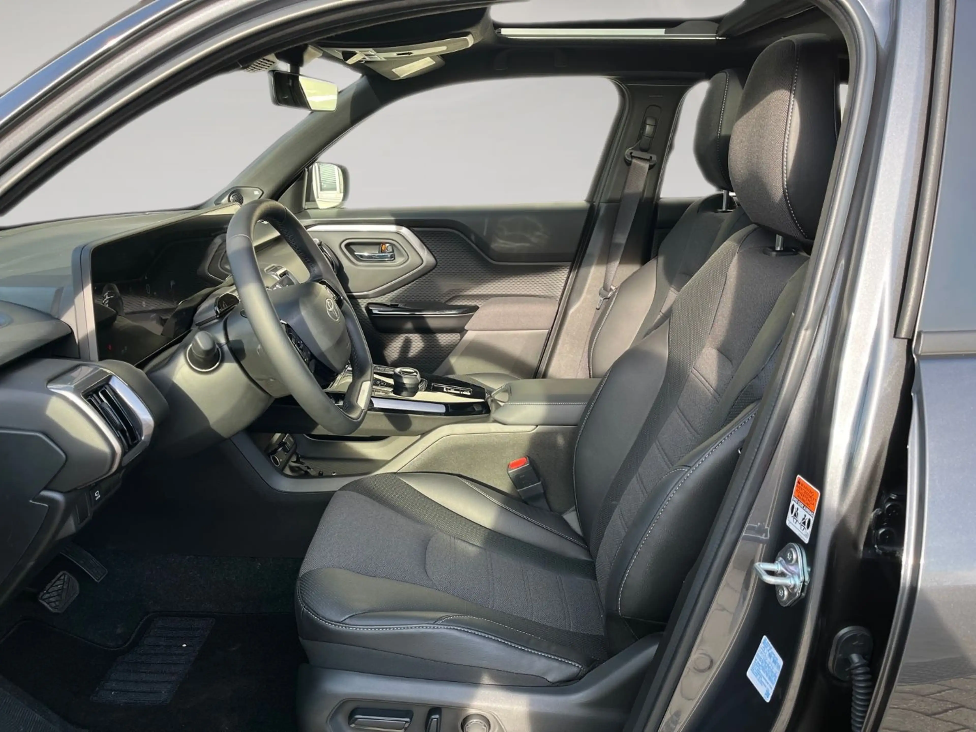 Toyota Urban Cruiser 5-Türer Lounge Lithium 61kW 2WD (1 — photo 7