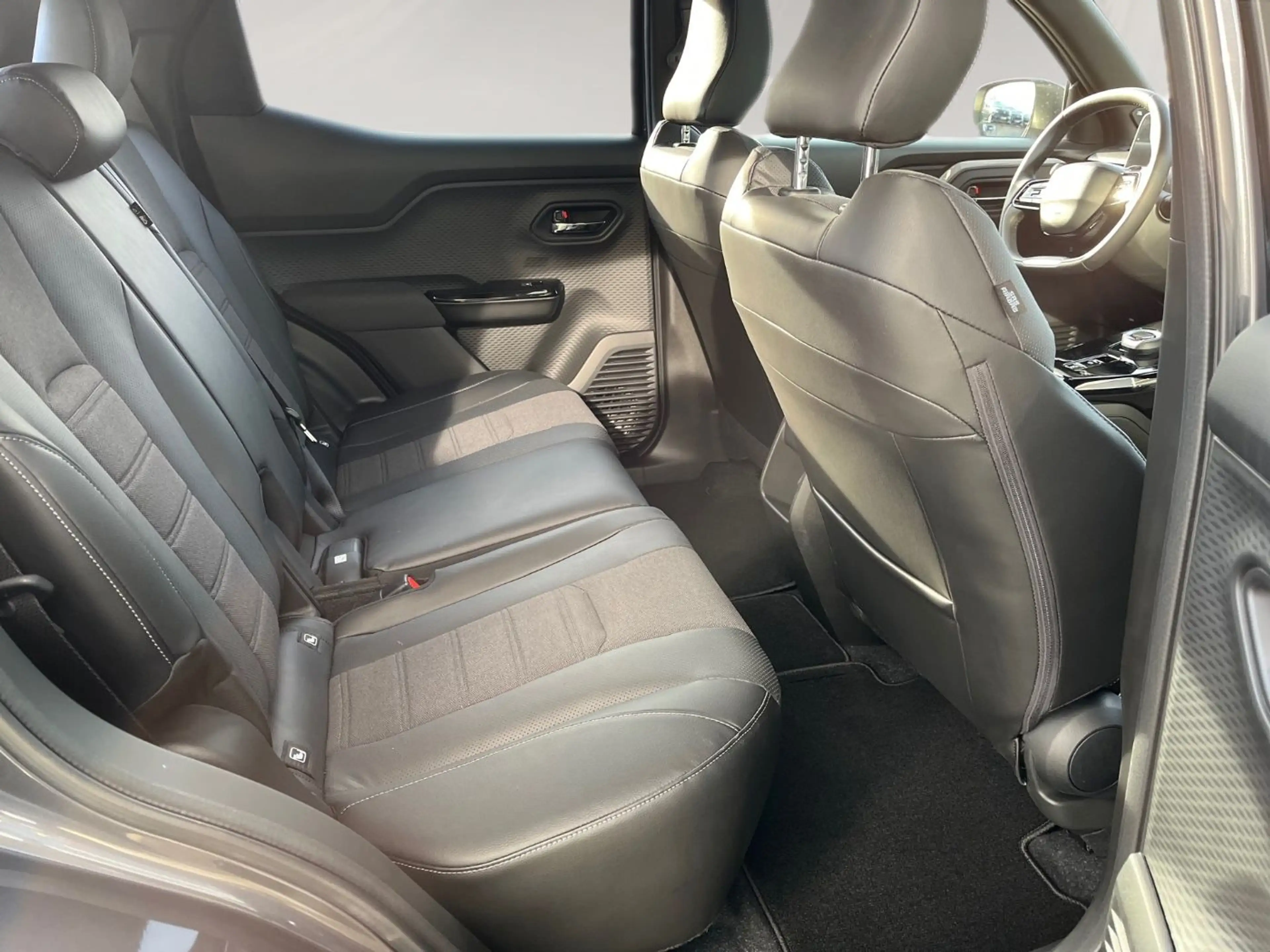 Toyota Urban Cruiser 5-Türer Lounge Lithium 61kW 2WD (1 — photo 13