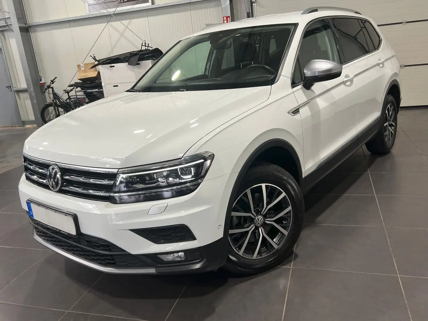 Volkswagen Tiguan Allspace 2.0 TDi **Navi*Kamera*ACC*AHK** Blanc - 1