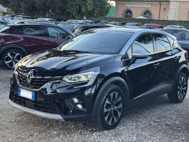 Renault Captur view 2