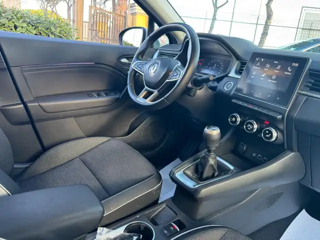 Renault Captur view 13