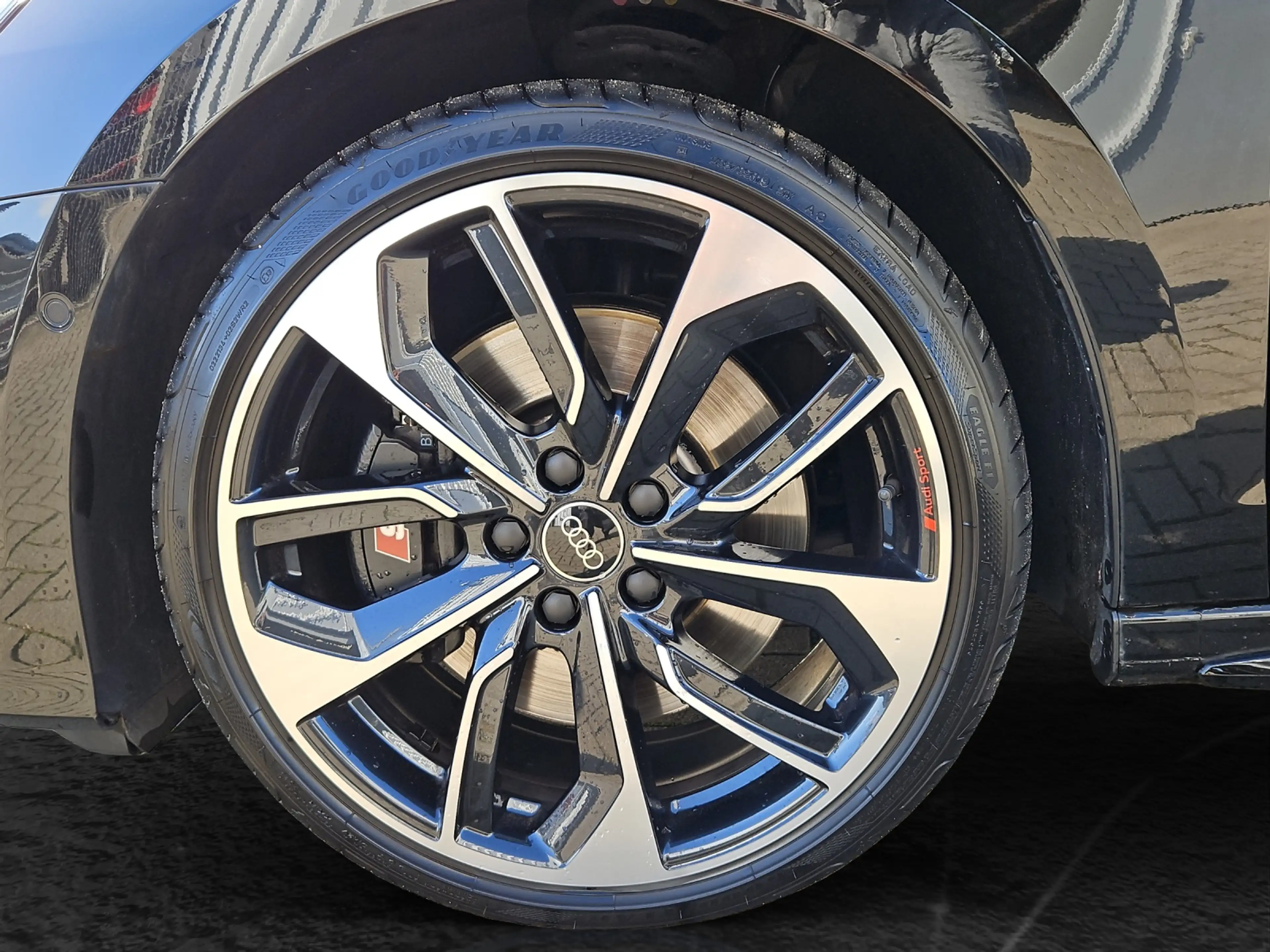 Audi S3 Sportback TFSI S tronic quattro NaviPlus Matrix... — photo 5