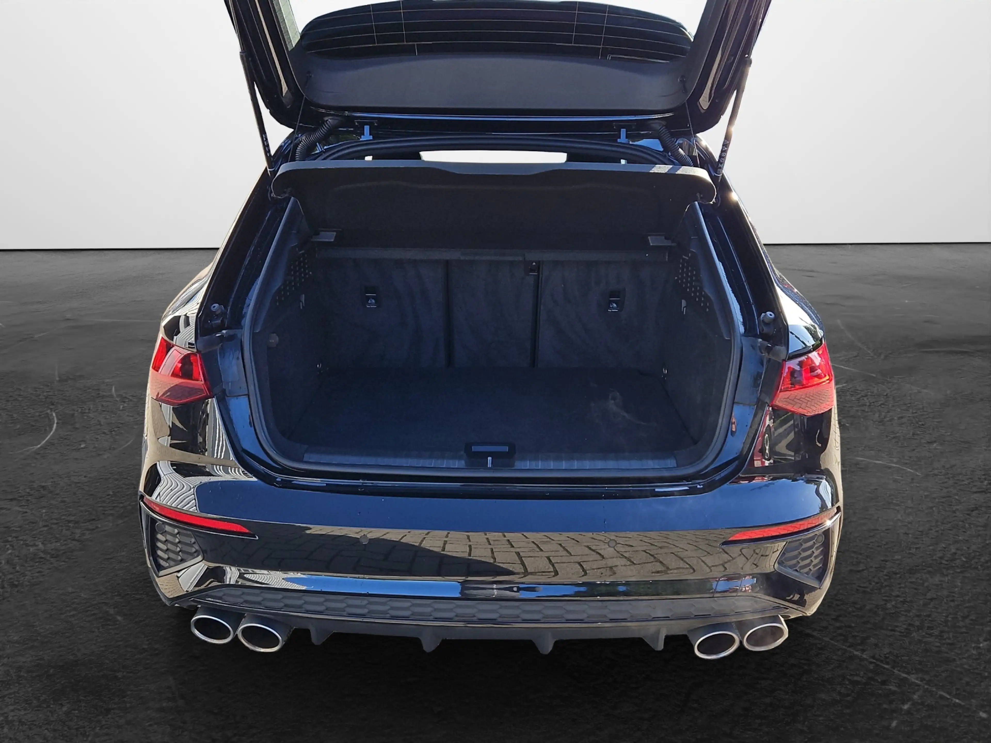 Audi S3 Sportback TFSI S tronic quattro NaviPlus Matrix... — photo 12