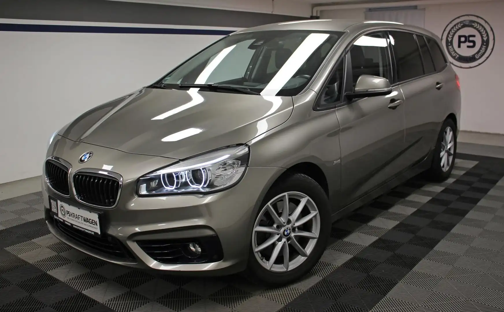 BMW 220 Aut. SPORT LINE PDC SHZ AHK LED Silber - 1