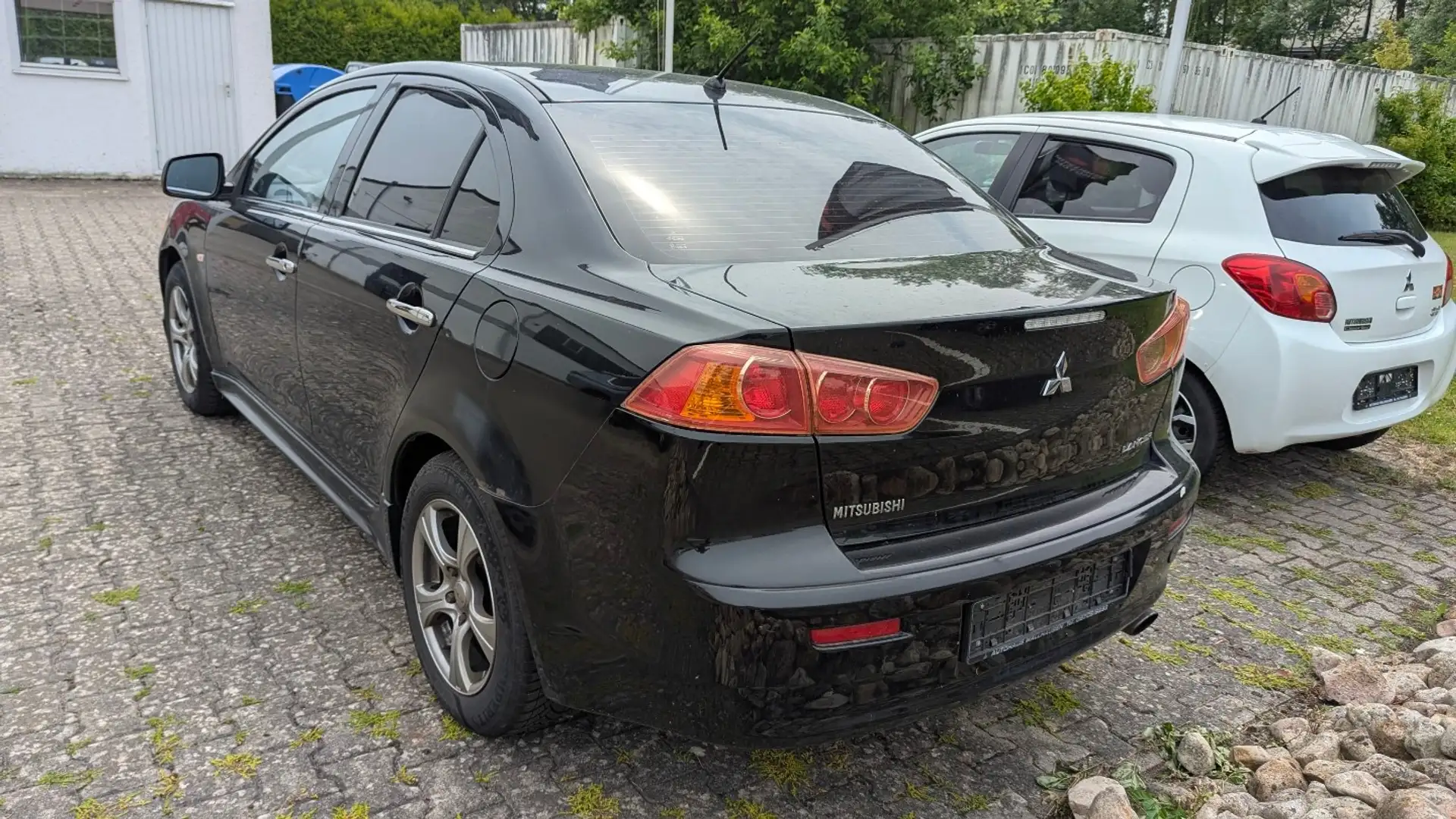 Mitsubishi Lancer DI-D Intense (EXPORTFAHRZEUG) Schwarz - 2