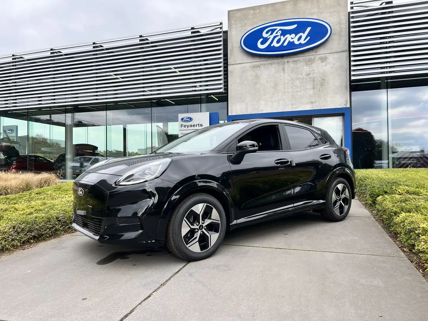 Ford Puma GEN-E / 43,6 kWh / STOCKCONDITIES!! Negro - 2
