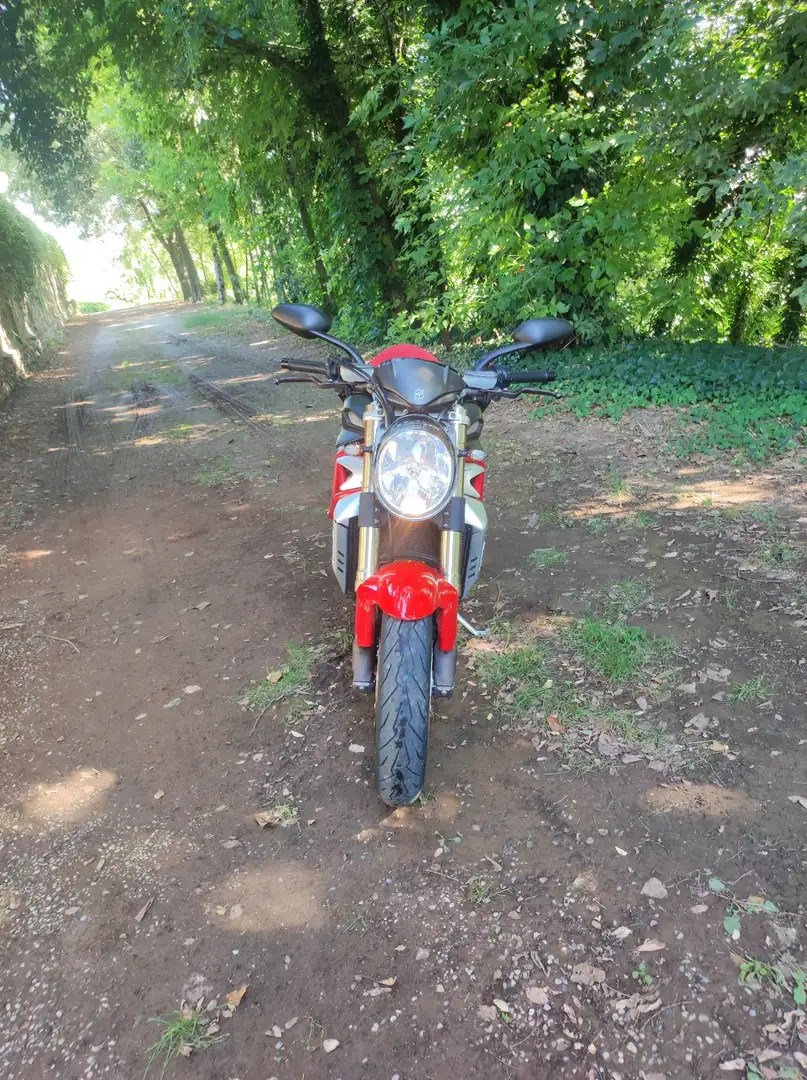 MV Agusta Brutale 750 MV AUGUSTA BRUTALE 750 F4 Rosso - 1