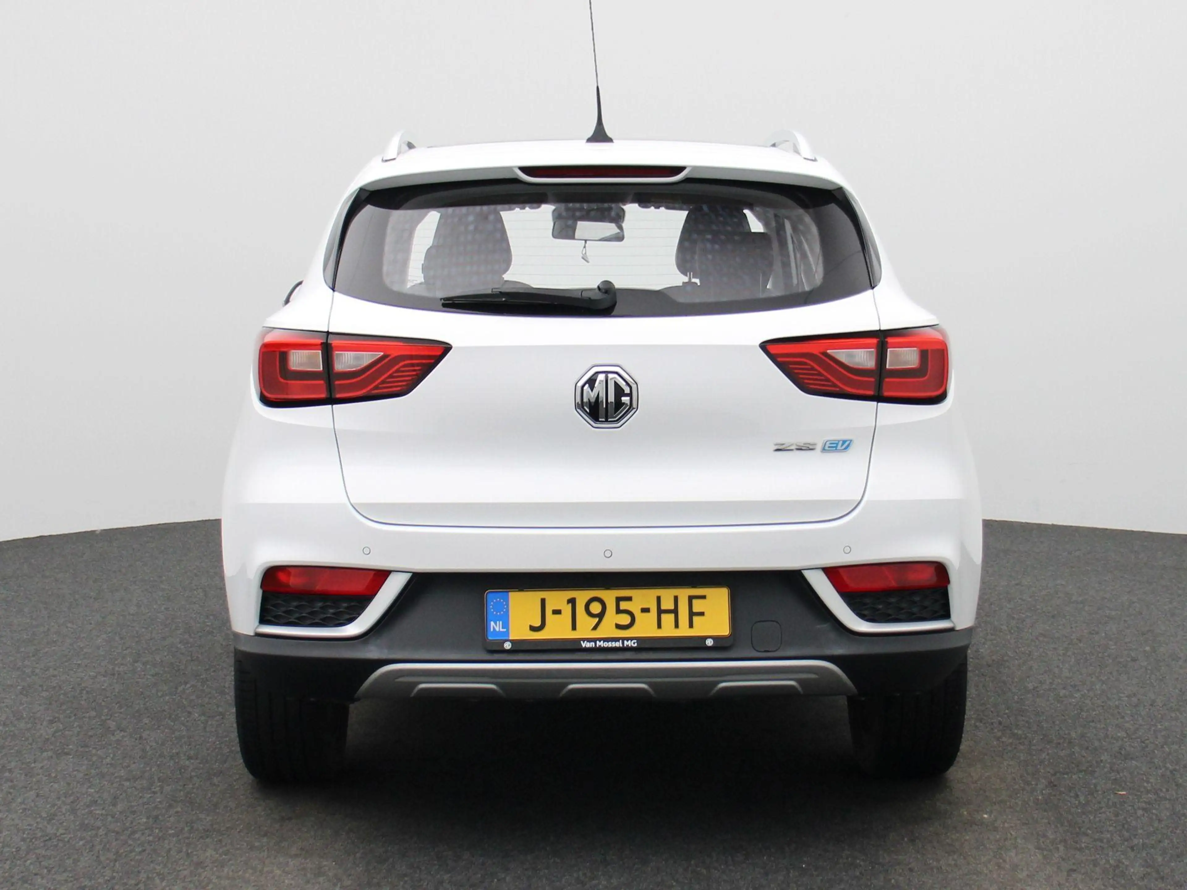 MG ZS EV Luxury 45 kWh — photo 5