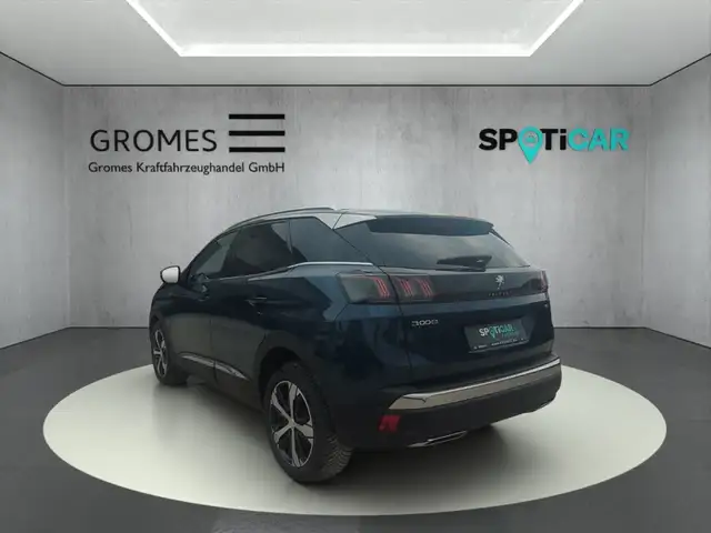 Peugeot 3008 view 5