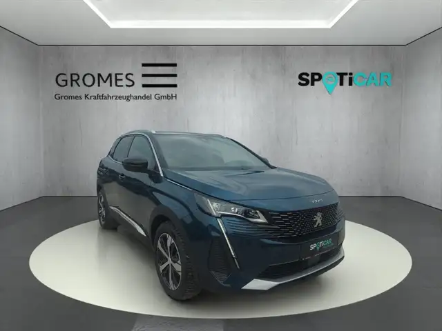 Peugeot 3008 main image
