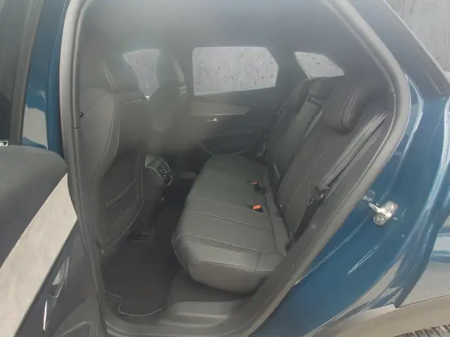 Peugeot 3008 view 8