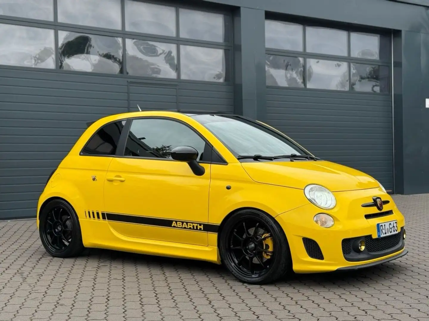 Abarth 500 EINZELSTÜCK UNFALL SCHLACHTER AKRAPOVIC KW Grau - 1