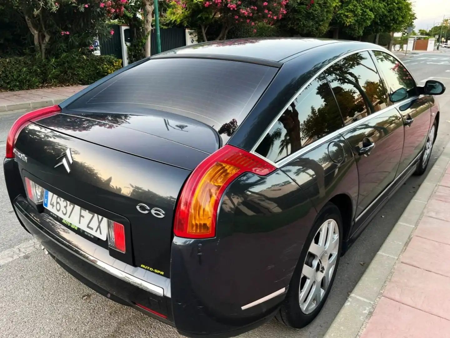 Citroen C6 Berlina Automático de 4 Puertas Schwarz - 2