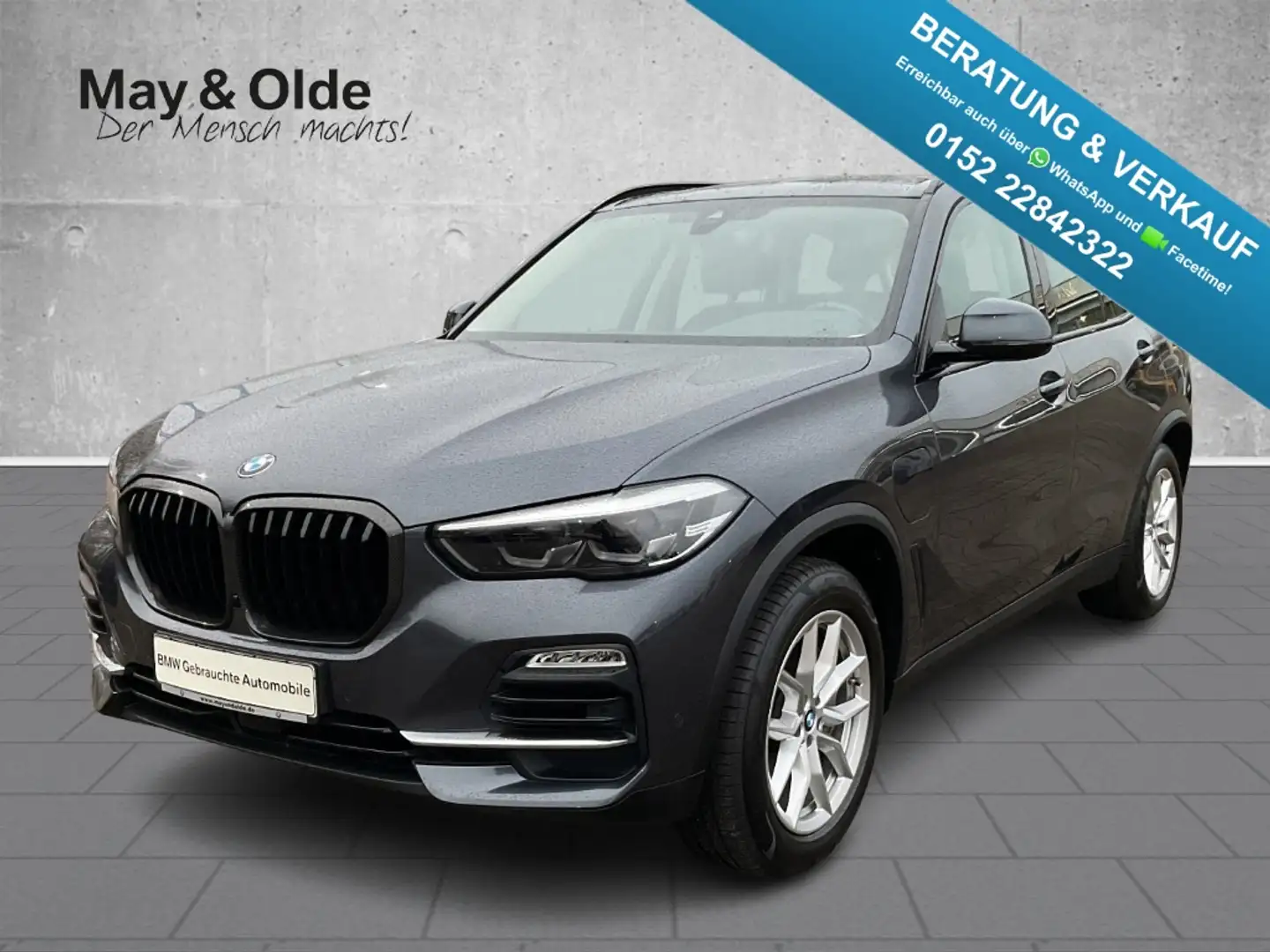 BMW X5 xDrive45e Aut Leder LED Navi AHK Pano SHZ RFK Grau - 1
