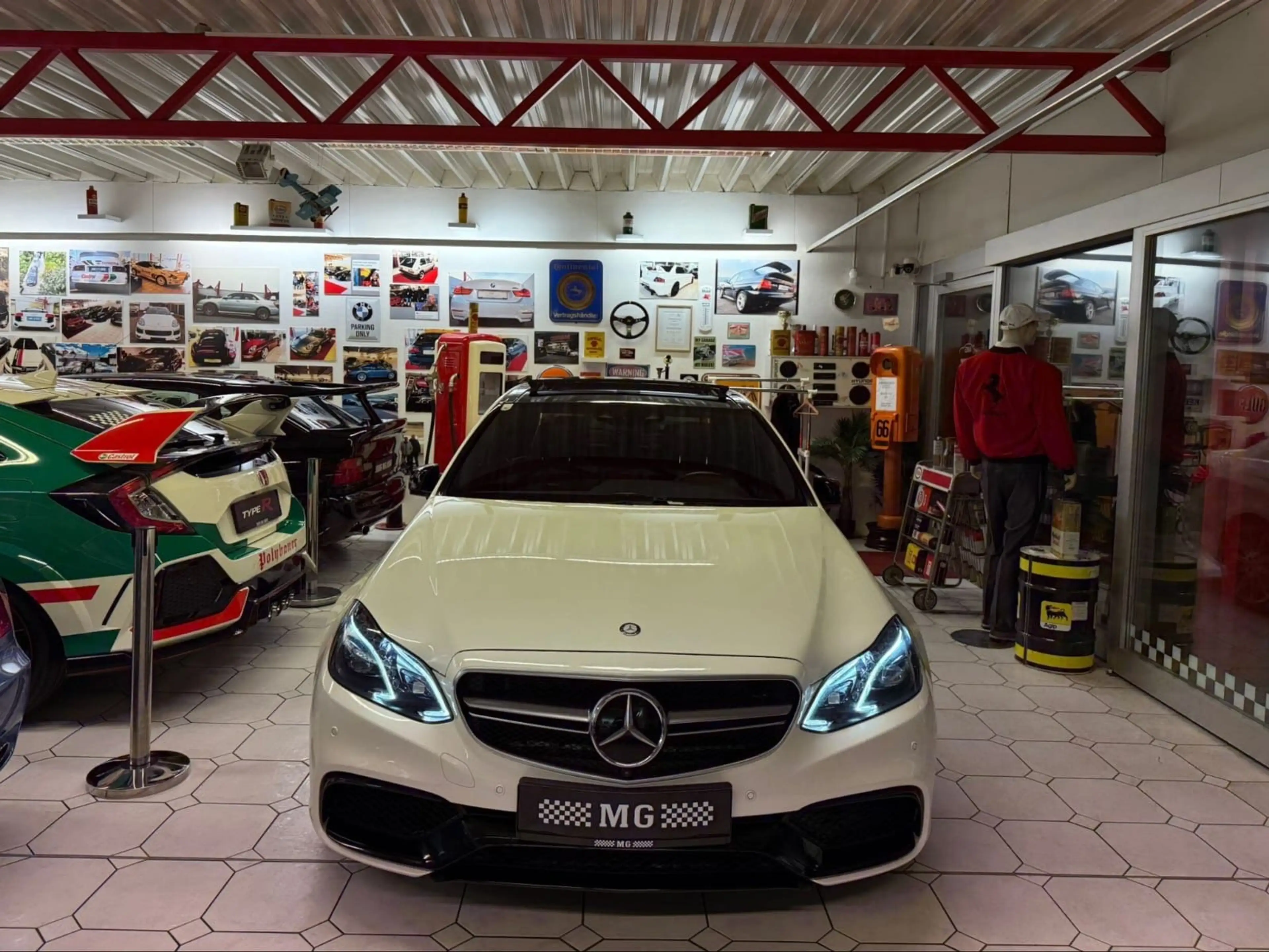 Mercedes-Benz E 63 AMG E 63 AMG 4Matic Panorama — photo 5