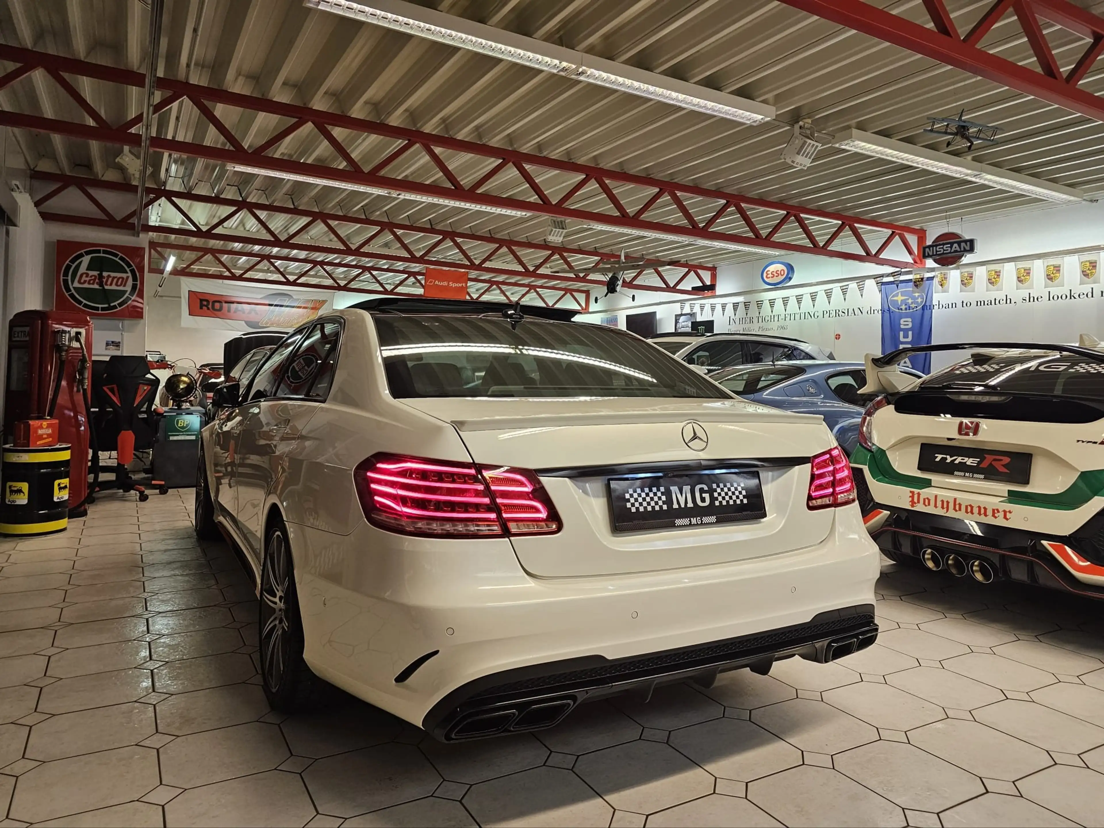 Mercedes-Benz E 63 AMG E 63 AMG 4Matic Panorama — photo 13