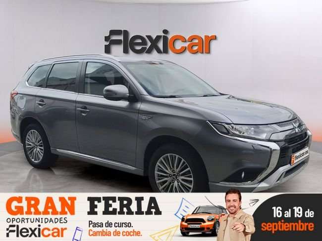 Mitsubishi Outlander PHEV Motion 4WD - foto 1