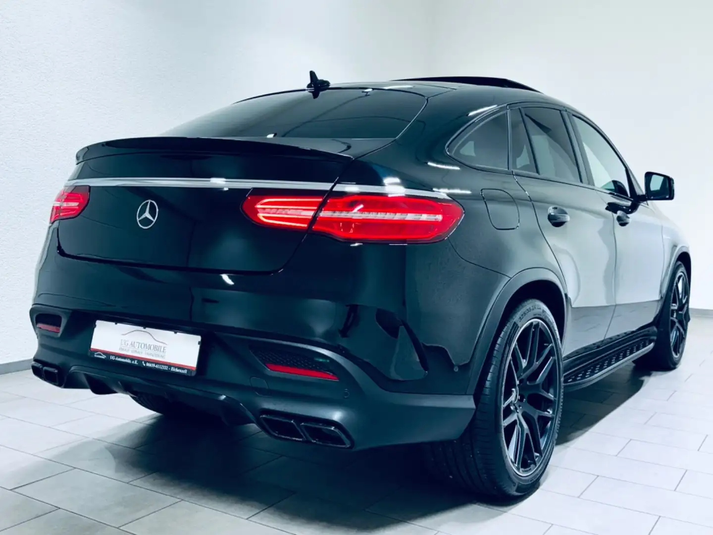 Mercedes-Benz GLE 63 AMG Coupe 4Matic * 360°-KAM * PANO * AHK Schwarz - 1